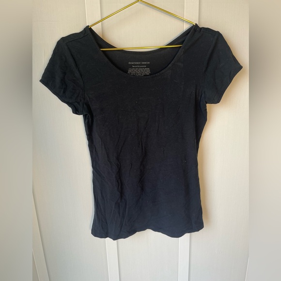 Women's Black T-Shirt Down East Basic Scoop Tee Size Small - Picture 1 of 3